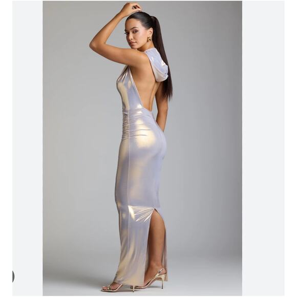 NWT Oh Polly Dalilah Metallic Maxi Gown Hooded A Light Gold Women's Size US 10 - Picture 2 of 12